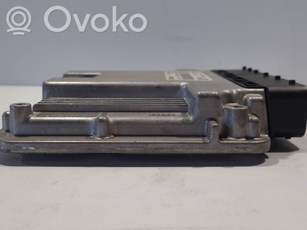 Dzinēja vadības bloks