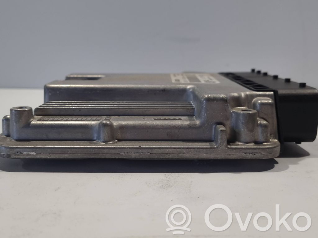 Блок управления двигателем