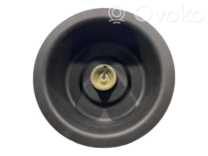 Rezerves riteņa nodalījuma dekoratīvā apdare