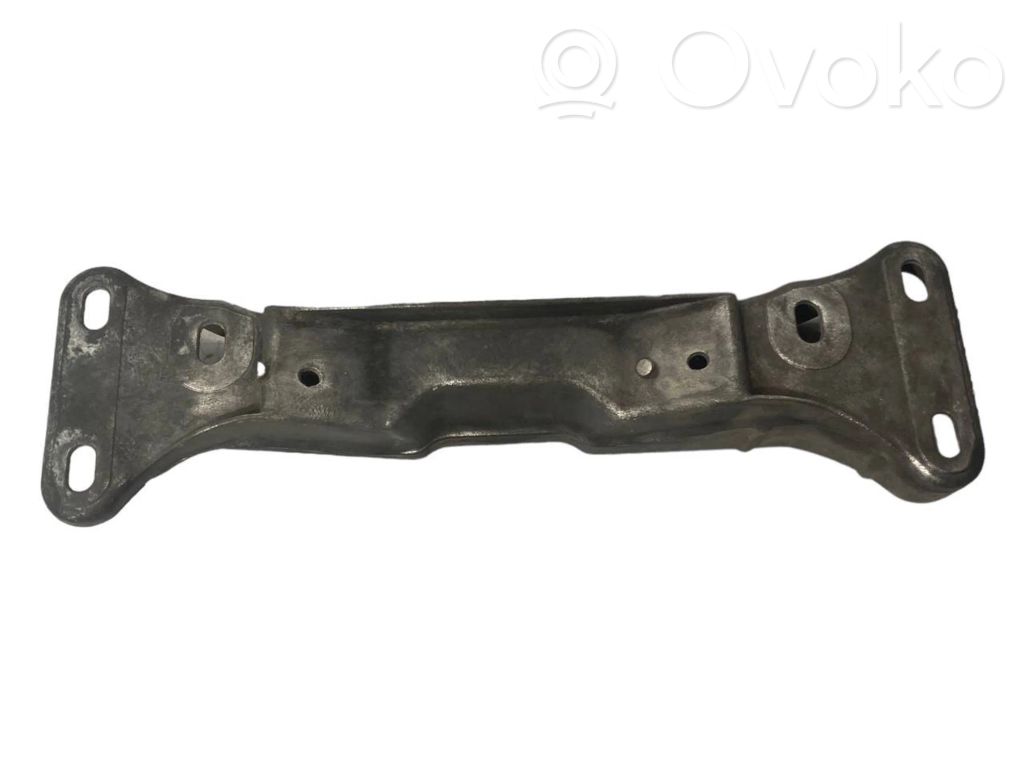 Transmission mounting bracket