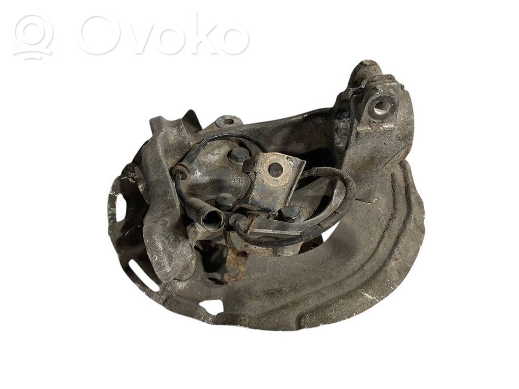 Priekšējā riteņa rumbas vārpstas šarnīrs (stupica, capfa)