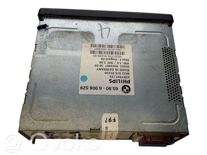 Navigation (GPS) system CD/DVD reader
