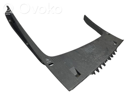 Bagāžnieka sliekšņa dekoratīvā apdare