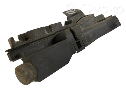 Radiatora (-u) turētājs / kronšteins