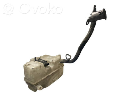 Logu šķidruma tvertne