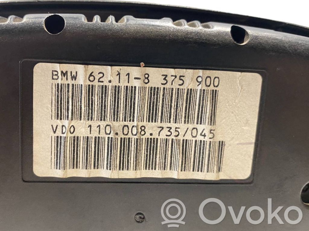 Speedometer (in the instrument panel)