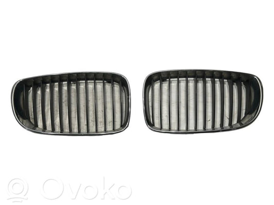 Top grille