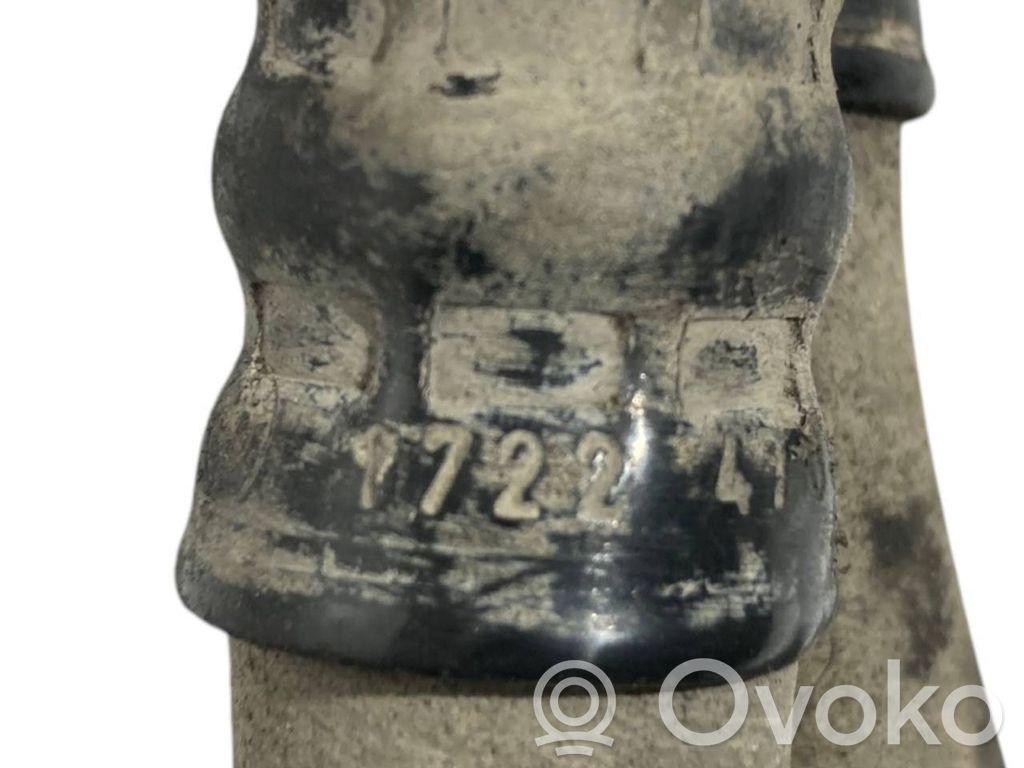 Pārnesumkārbas eļļas dzesētāja caurulīte (-es) / šļūtene (-es)