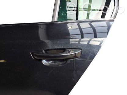 Aizmugurējās durvis