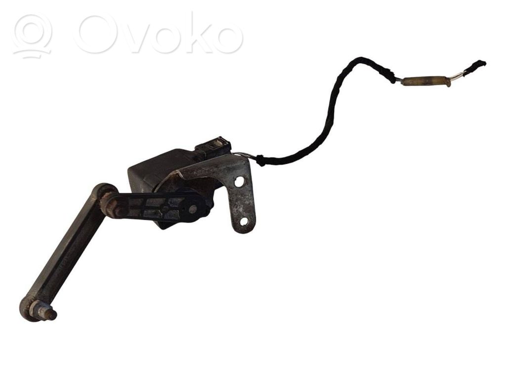 Augstuma sensors (priekšējo lukturu)