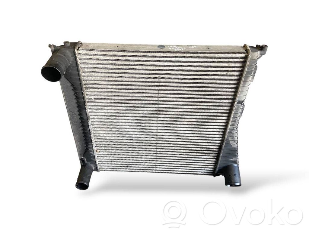 Starpdzesētāja radiators