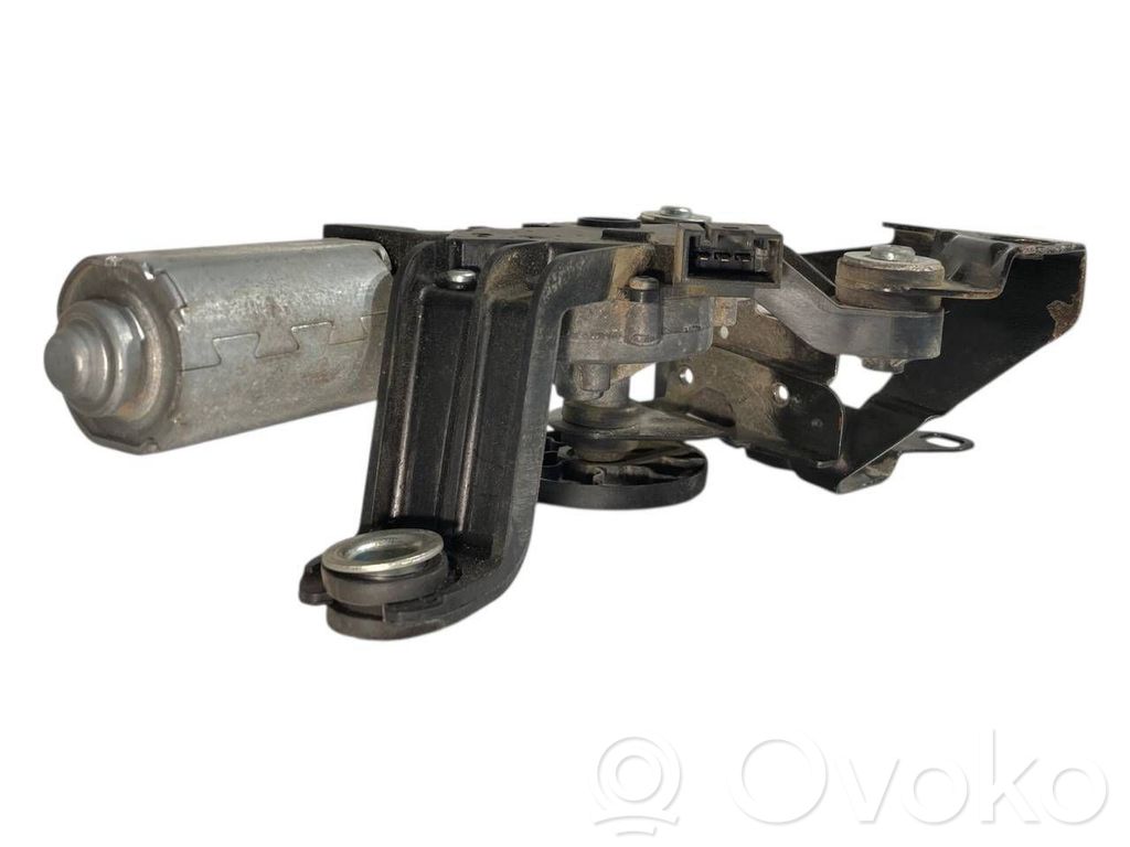 Aizmugurējā loga tīrītāja motoriņš