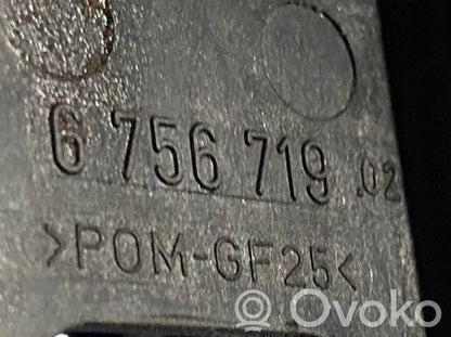 Akseleratora pedāļa turētājs