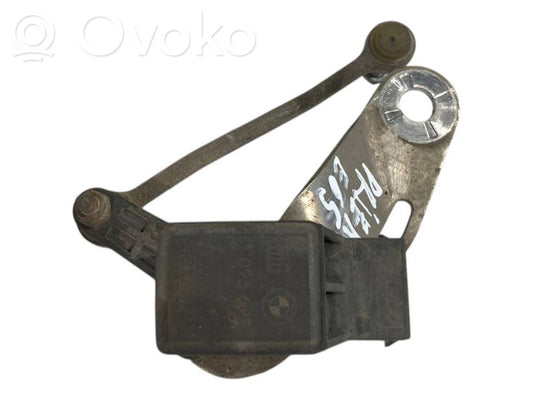 Augstuma sensors (priekšējo lukturu)