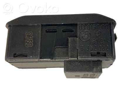 Jumta lūkas slēdzis