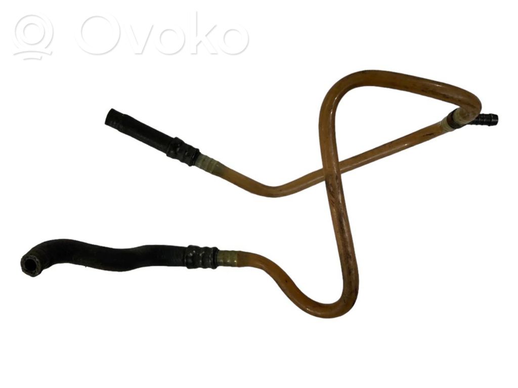 Degvielas caurulīte (-es)