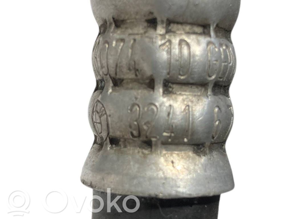 Stūres pastiprinātāja šļūtene (-es) / caurulīte (-es)