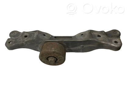 Transmission mounting bracket