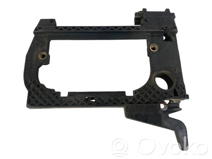 Holder/bracket for external opening handle at the front