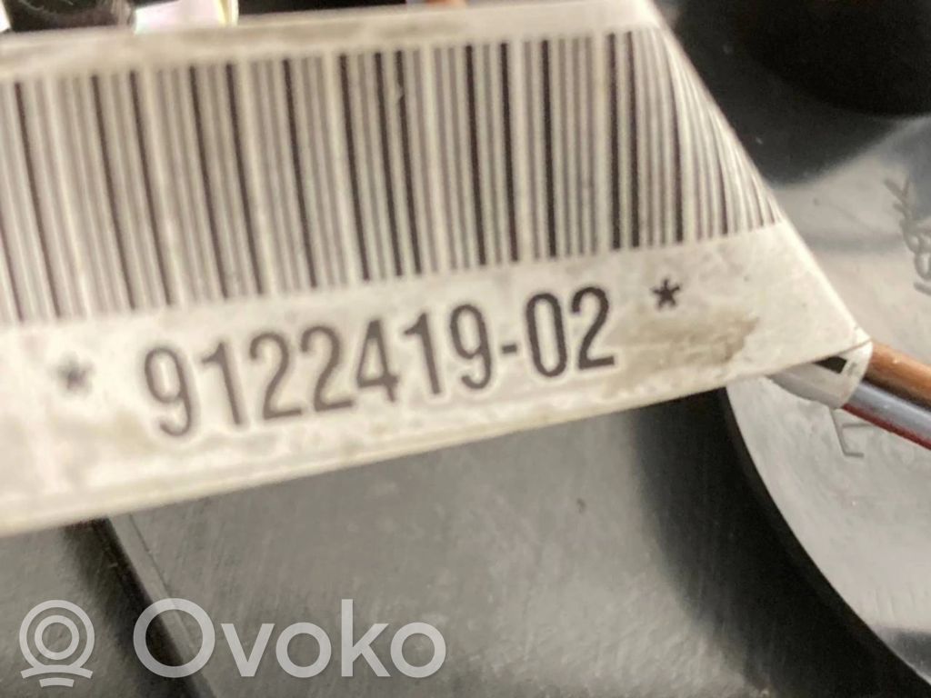 Kupejas aizmugures sānu apdares panelis