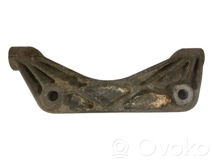 Крепление заднего редуктора