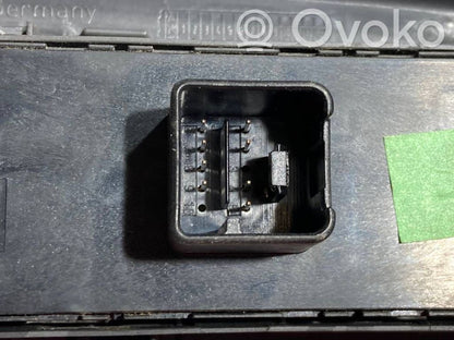 Elektrisko logu slēdzis