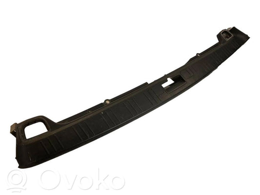 Trunk sill trim