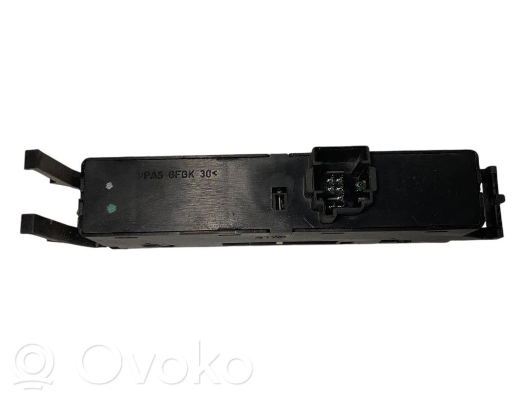 Power window switch