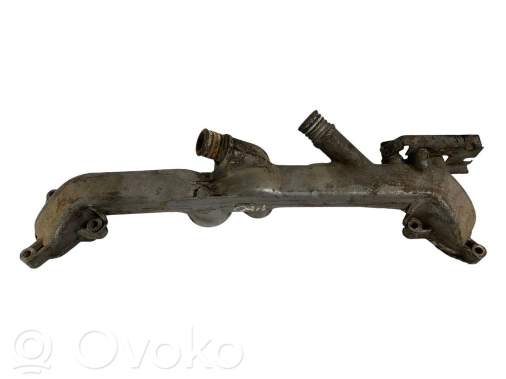 Cita veida dzinēja nodalījuma detaļa