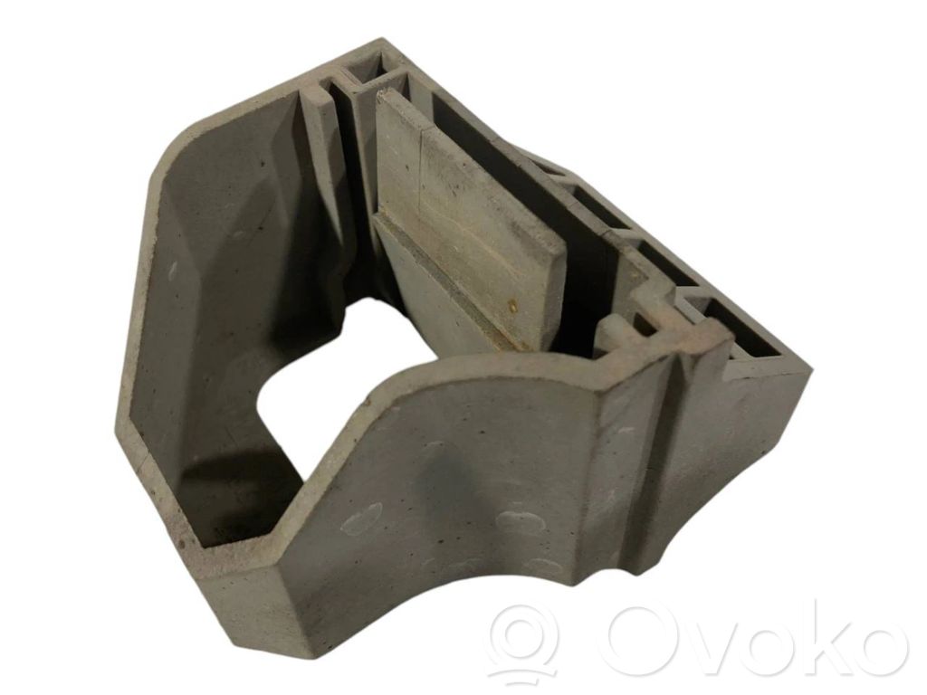 Держатель/кронштейн радиатора(ов)