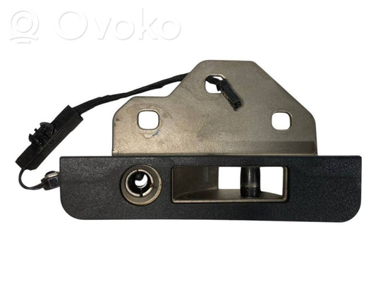 Roof lock