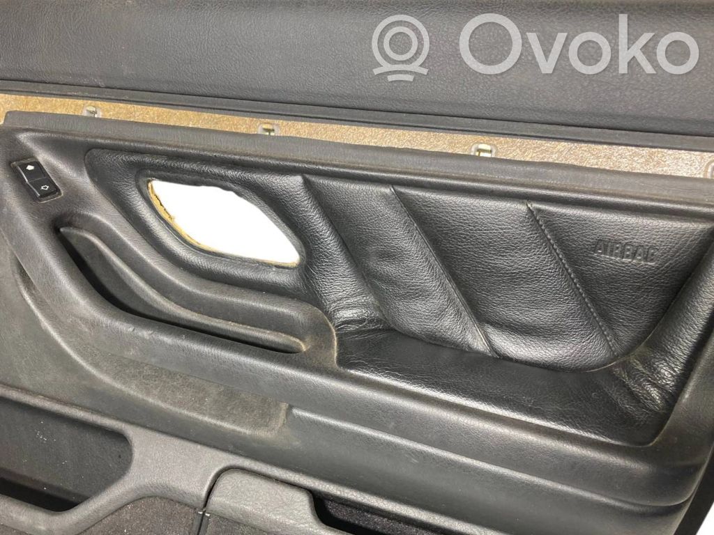 Priekšējo durvju apdare