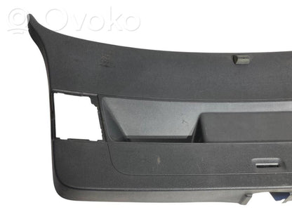 Galvenais apdares panelis