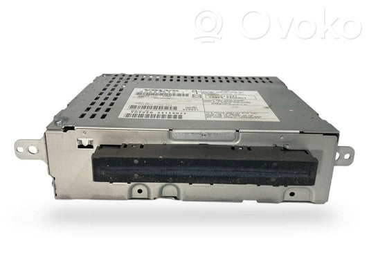 Radio / CD/DVD atskaņotājs / navigācija