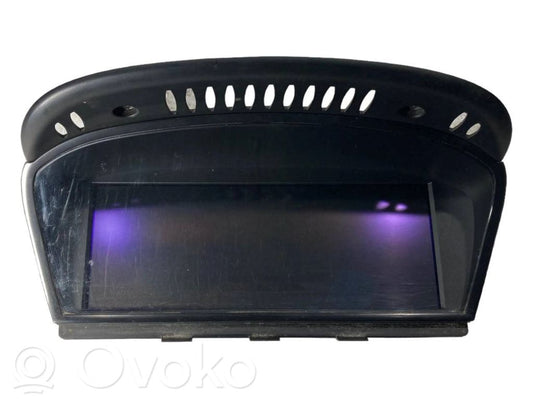 Ekrāns / displejs / mazais ekrāns