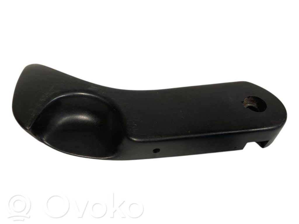 Ручка открывания капота двигателя