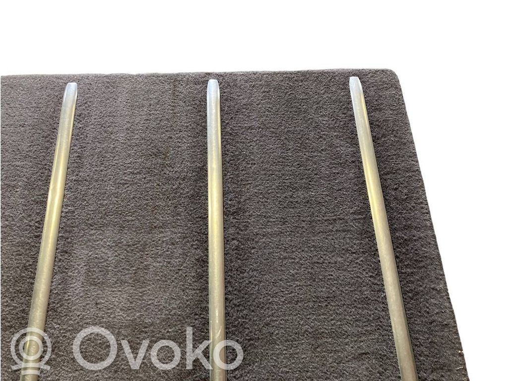 Bagāžnieka paklājiņš