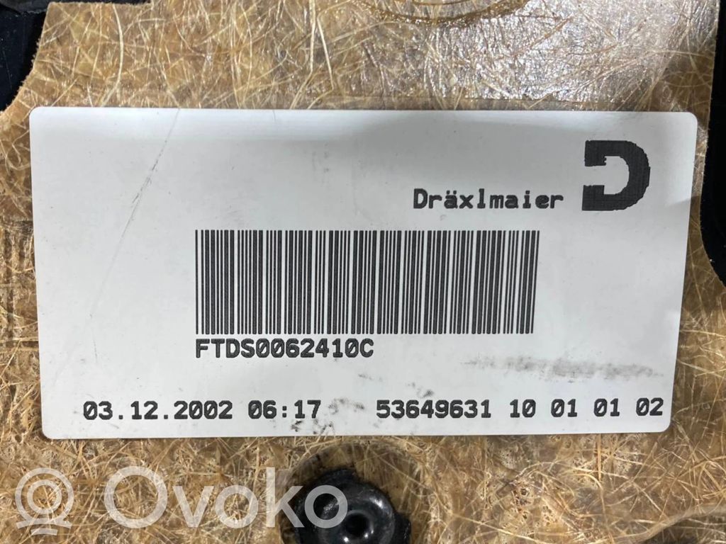 Priekšējo durvju apdare