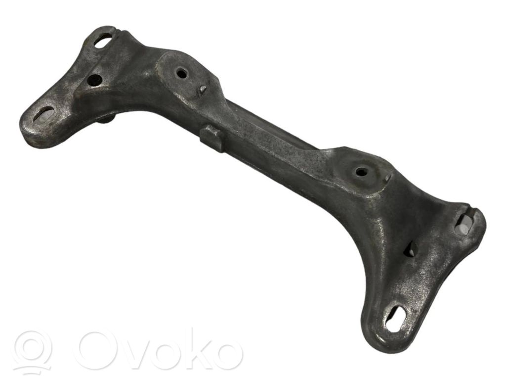 Кронштейн крепления трансмиссии