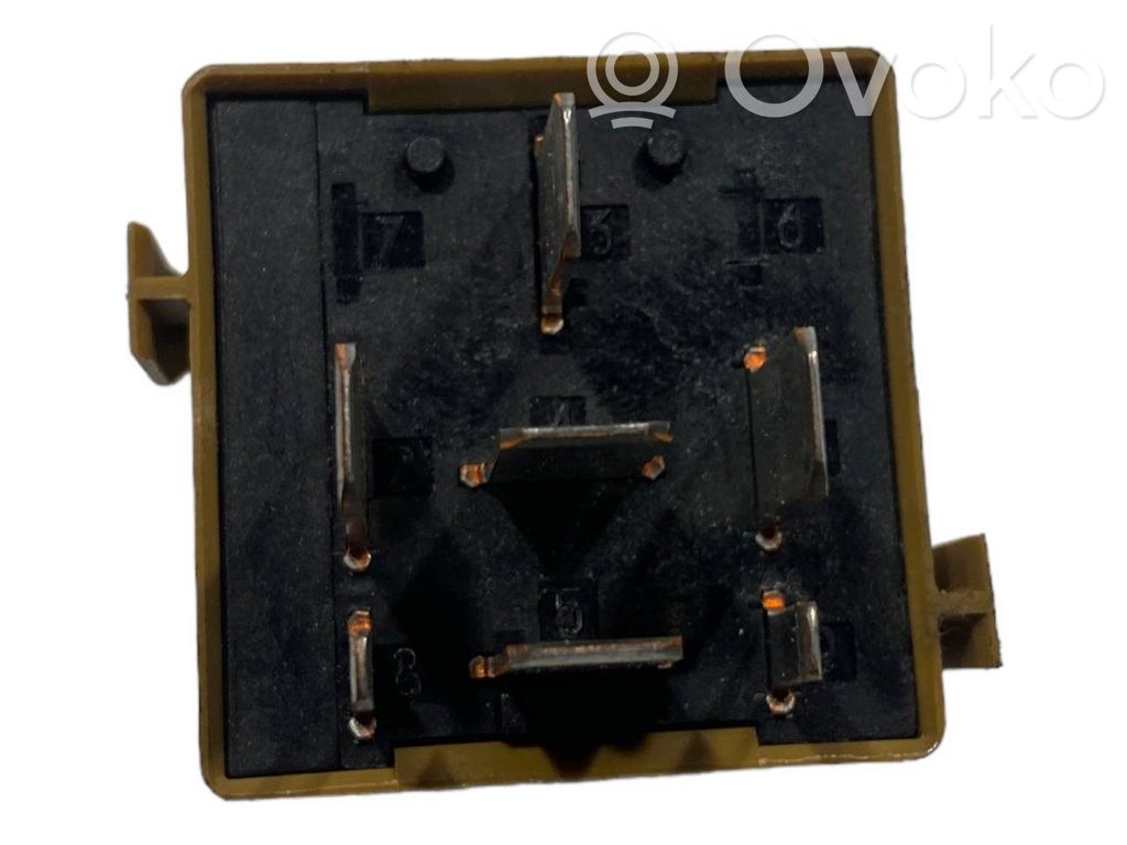 Logu tīrītāju relejs