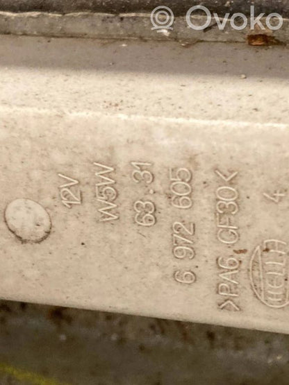 Apšuvums aizmugurējām durvīm