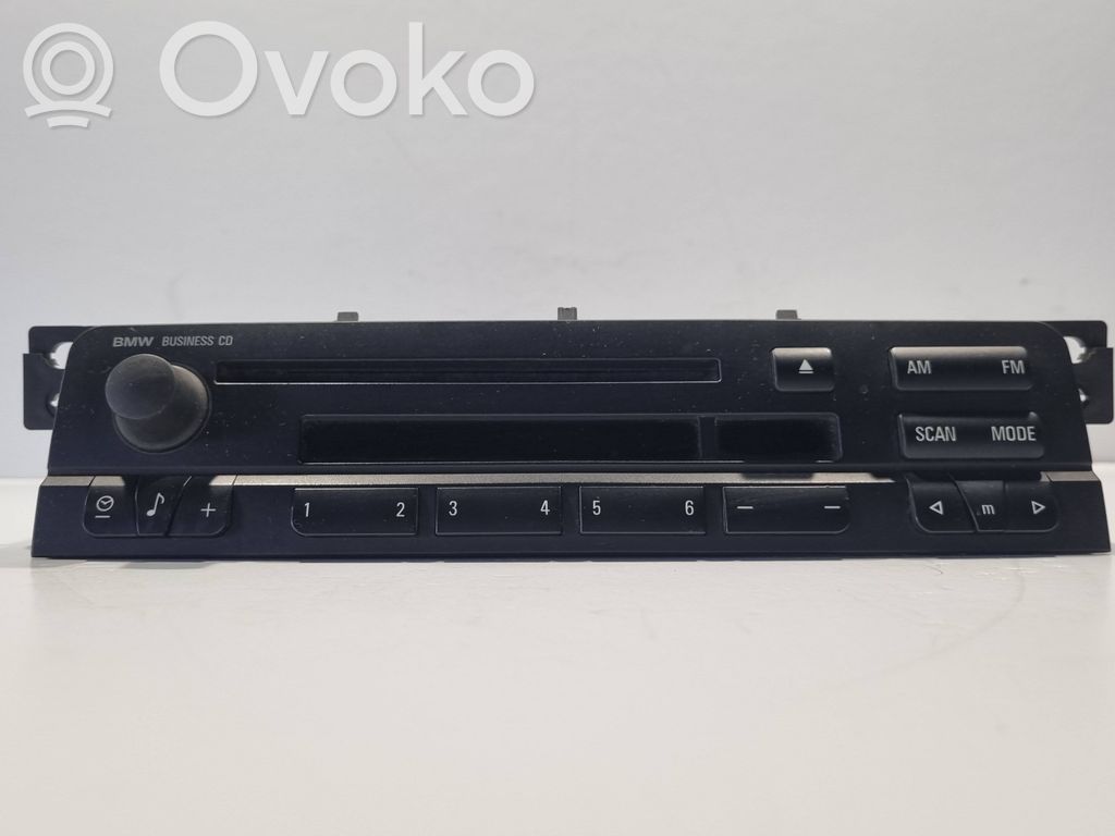 Radio / CD/DVD atskaņotājs / navigācija