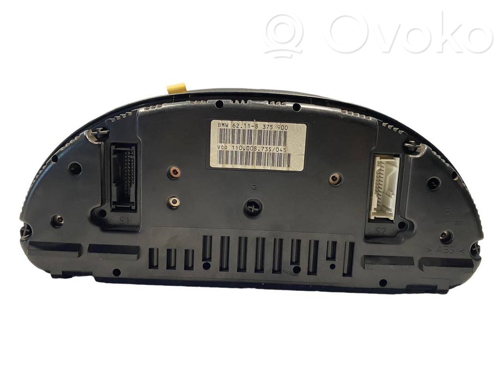 Speedometer (in the instrument panel)