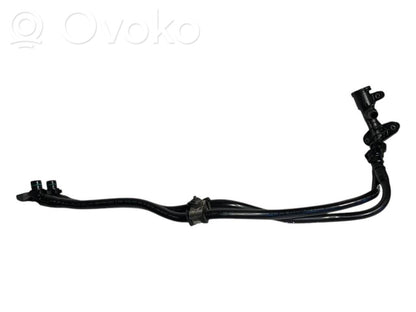 Pārnesumkārbas eļļas dzesētāja caurulīte (-es) / šļūtene (-es)