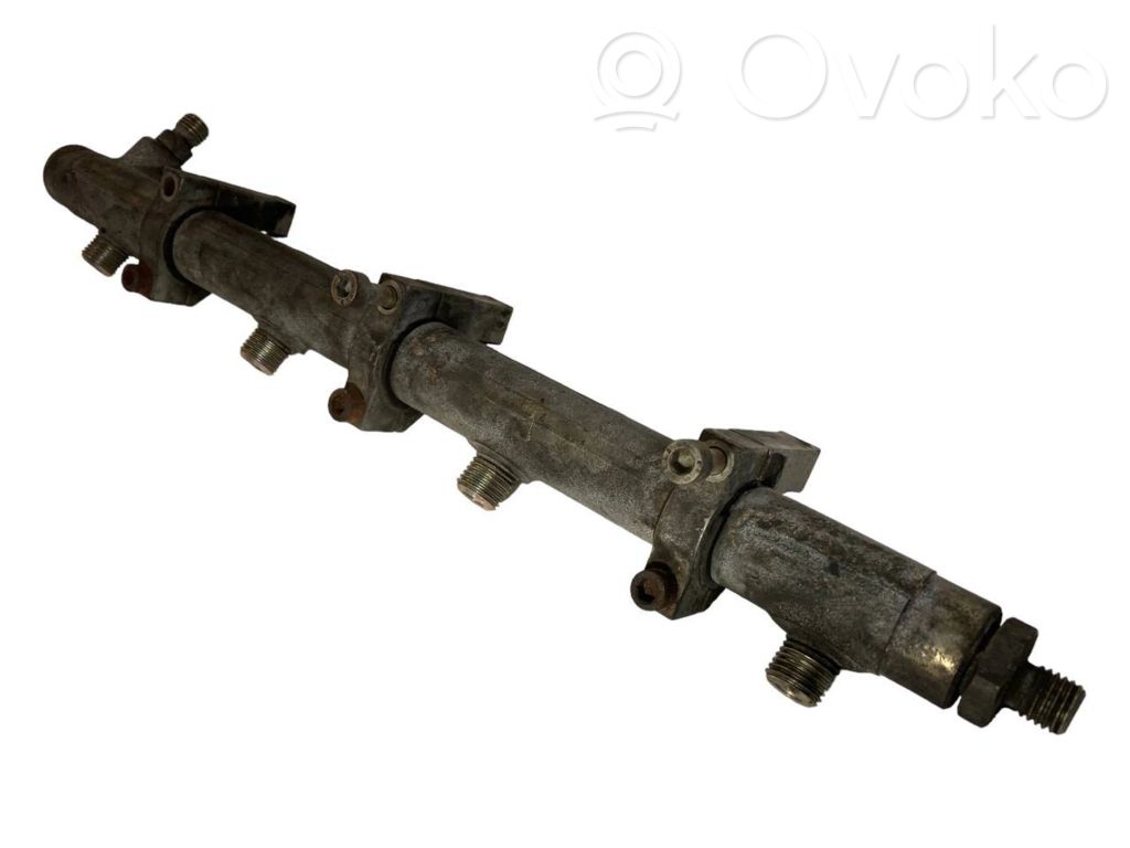 Degvielas maģistrālā caurule