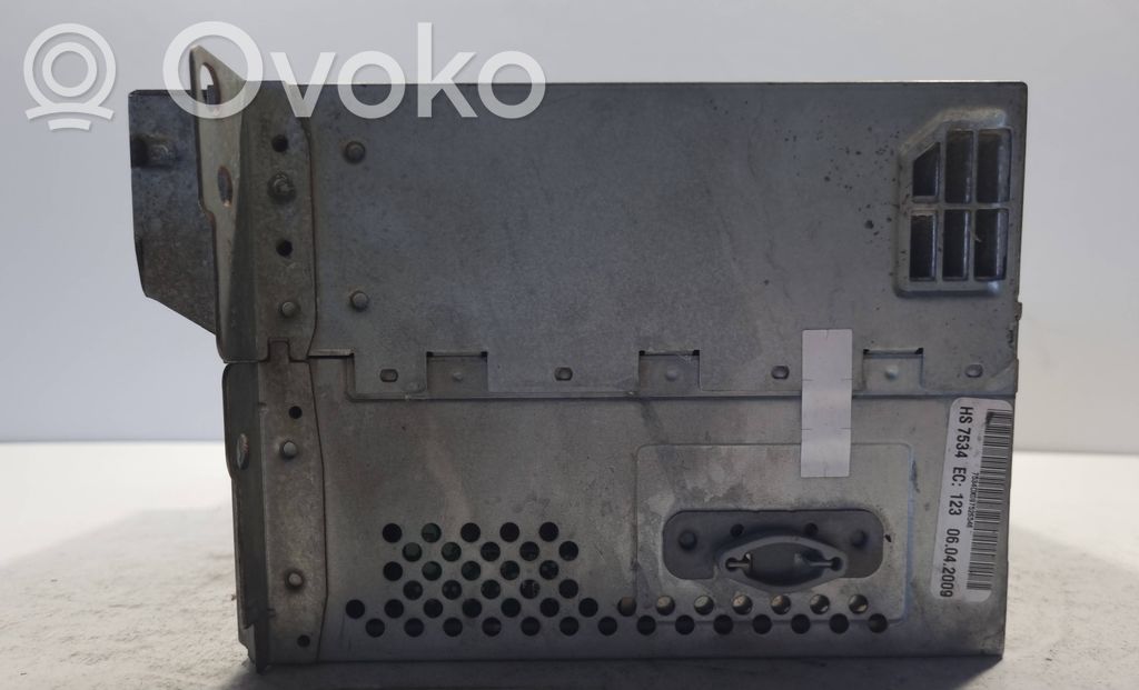 Радио / CD/DVD-плеер / навигация