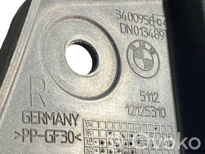 Priekšpusē bampera turētājs