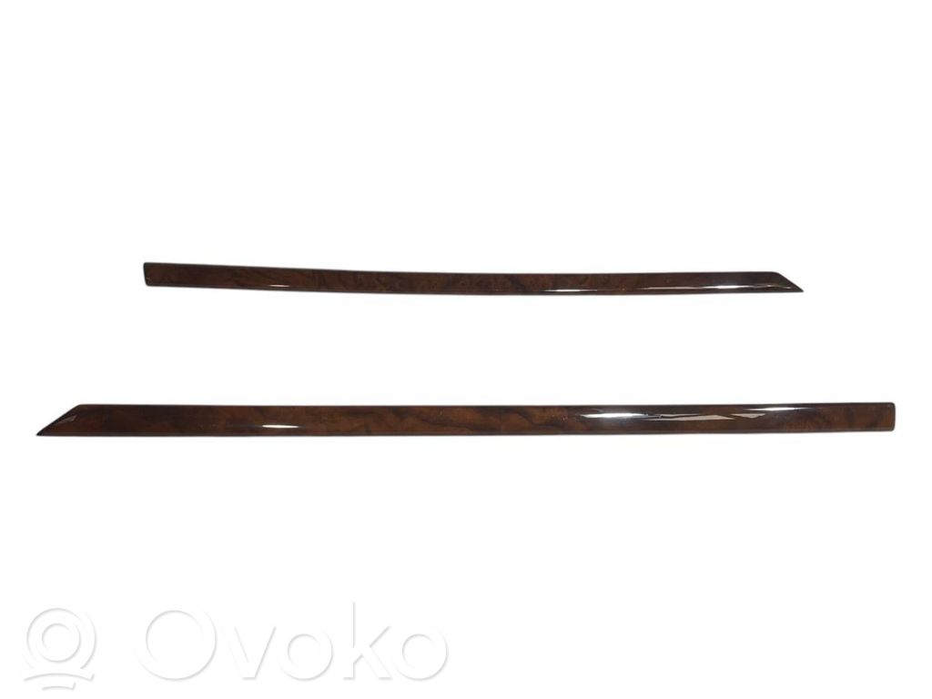 Salona dekoratīvās apdares komplekts