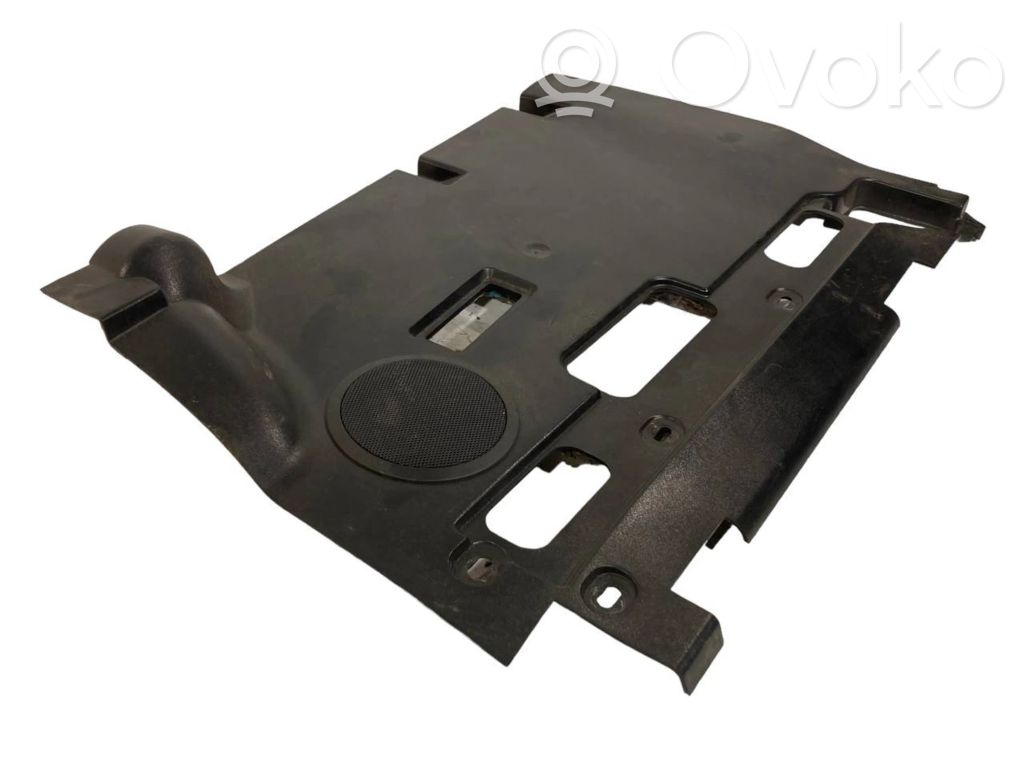 Декоративный щиток панели (нижний)