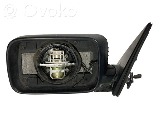 Mirror (electrically controlled)